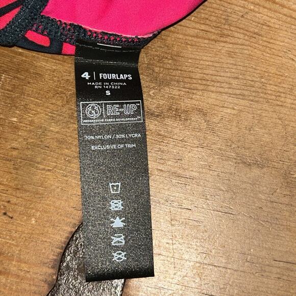 Fourlaps Infinity Sports Bra  workout bra Velvet Wallpaper NWT Small - Picture 5 of 9